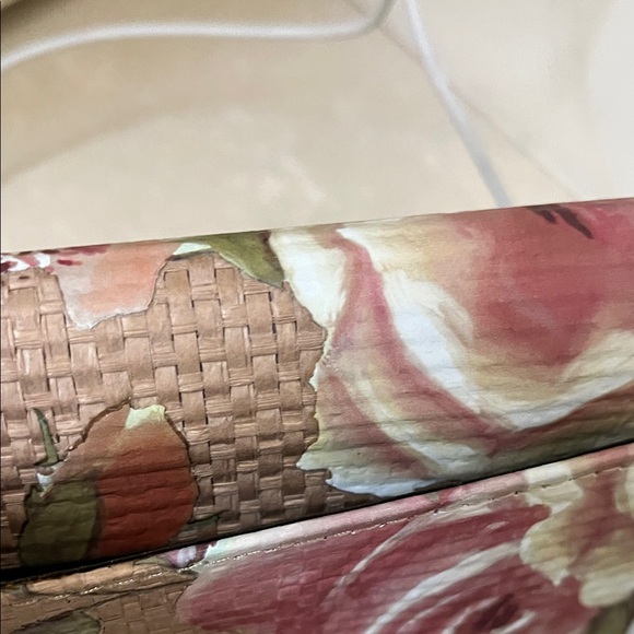 Patricia Nash Pink Floral Woven Clutch! It’s a true wallet! Never been used! - Picture 2 of 6